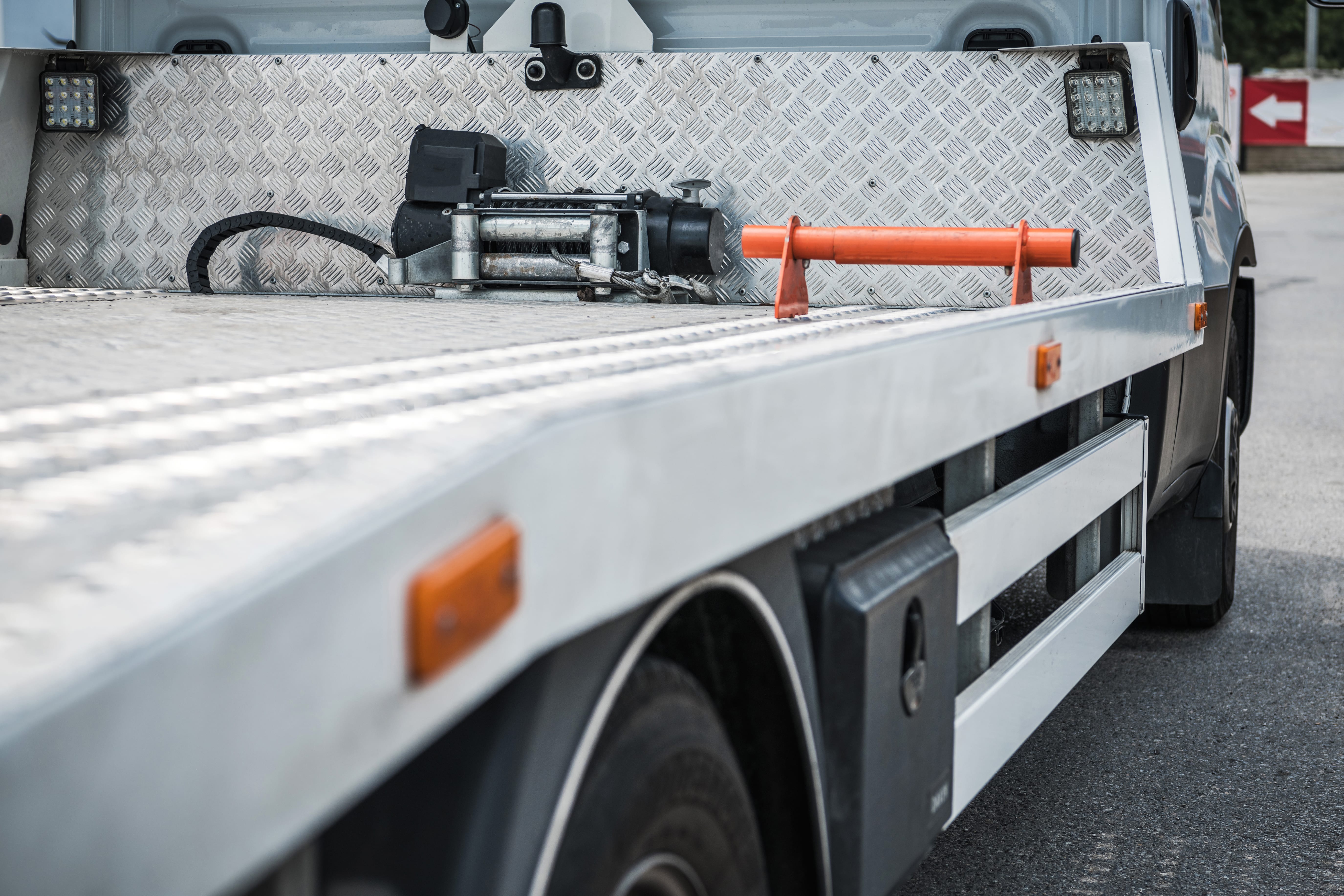 5 Things to Consider When Renting an Open-Body Truck